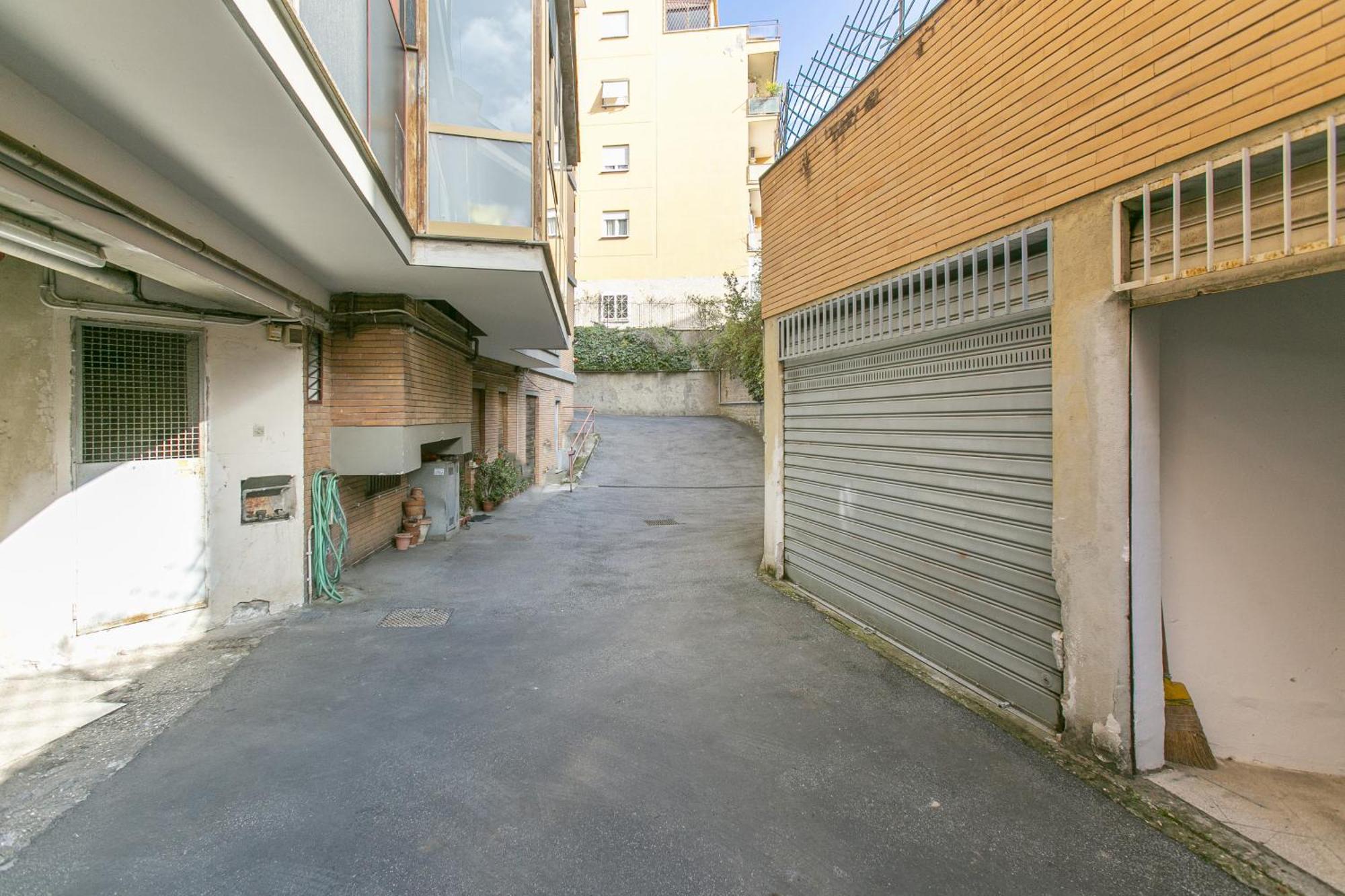 Apartamento Terrazza San Pietro Vicino Metro A Roma