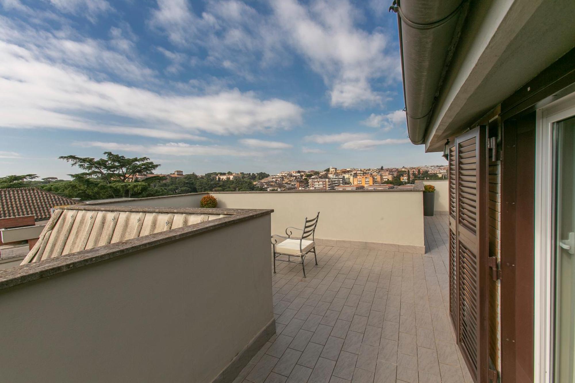 Apartamento Terrazza San Pietro Vicino Metro A *
