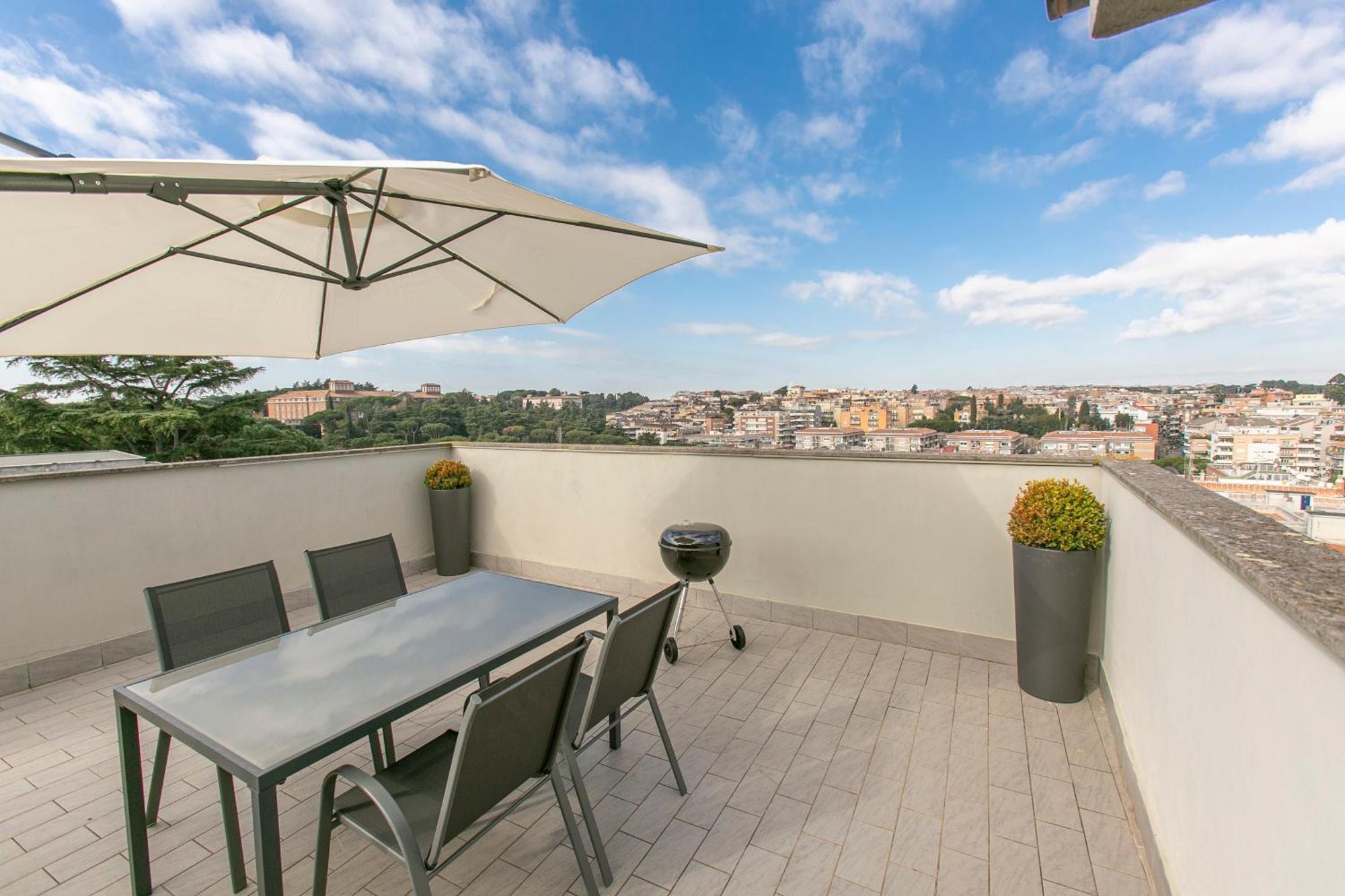Terrazza San Pietro Vicino Metro A * Roma